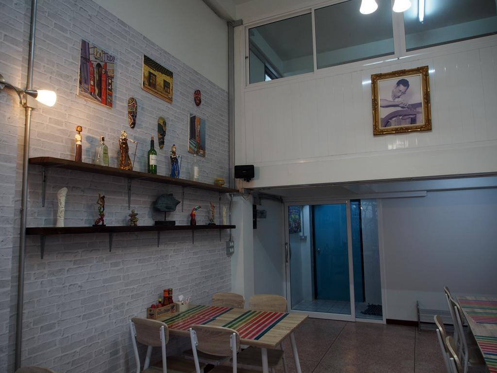 Sriyanar Place Bangkok Eksteriør billede