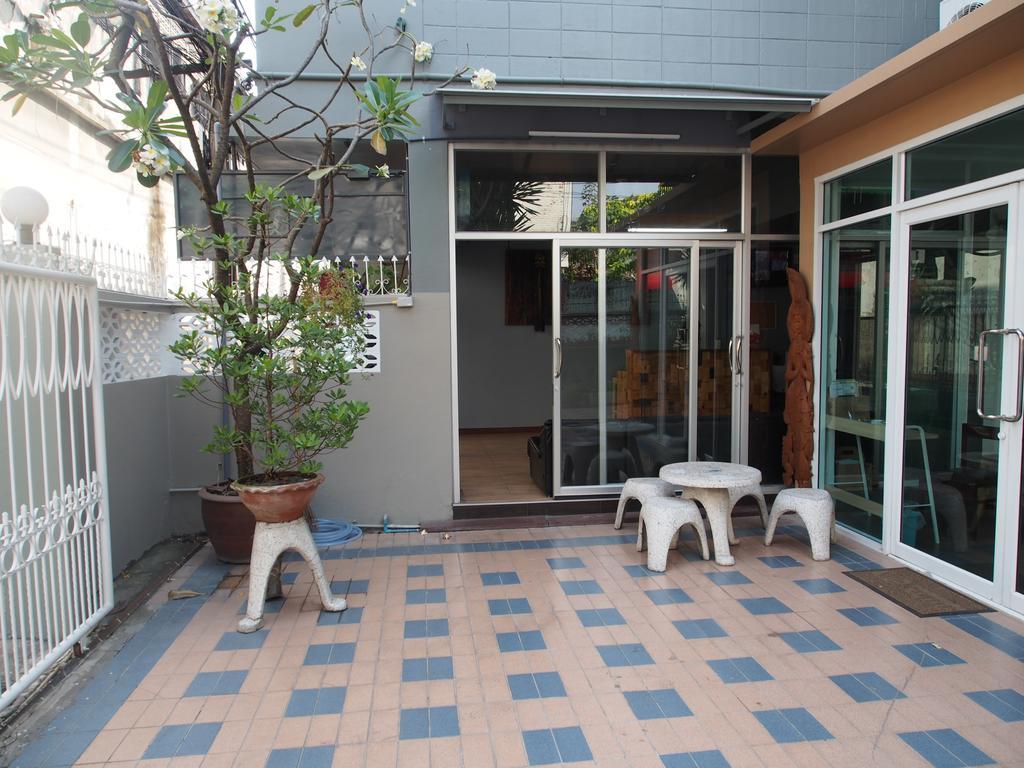 Sriyanar Place Bangkok Eksteriør billede